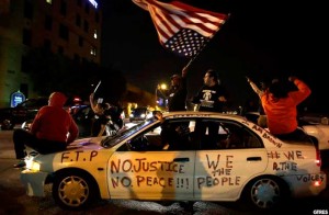Continúan protestas en Missouri por represión policial