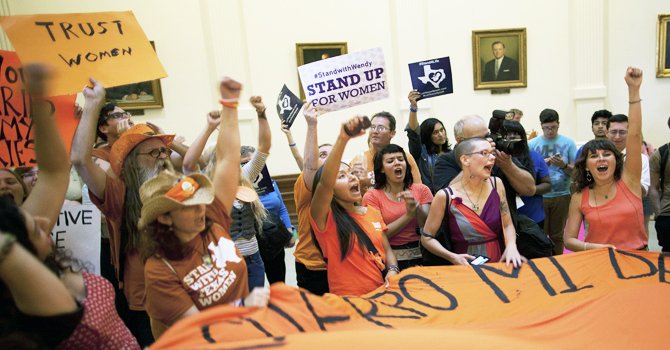 Texas: Tras veredicto de un tribunal, repentinamente cierran todas las clínicas de aborto salvo ocho