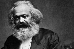 Desde el Sótano Azul:   Karl Marx y la enajenación de las masas en República Dominicana