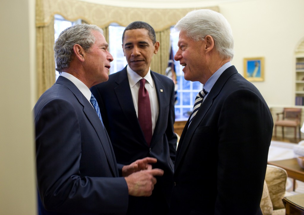 Obama,_Bush,_and_Clinton_discuss_the_2010_Haiti_earthquake