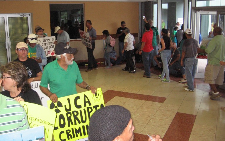 Protesta No al Carbón en PR / Protest against Charcoal in PR