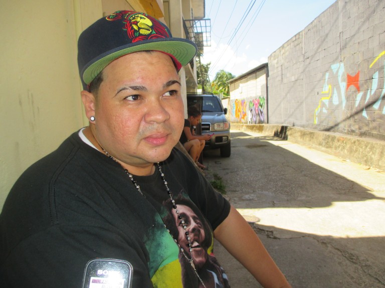 Entrevista a Smiley Artista Grafico de Campo Alegre, se expresan falta de Empleo,