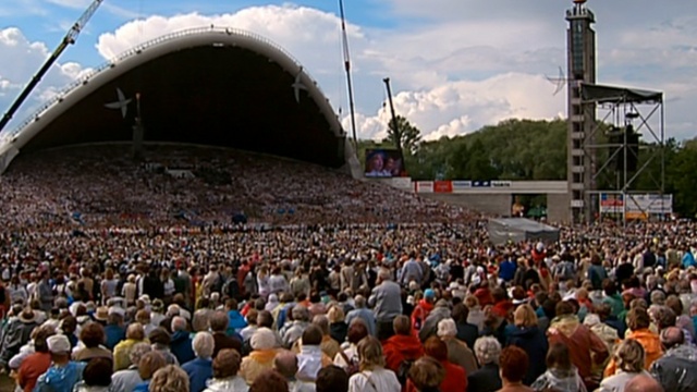 THE SINGING REVOLUTION