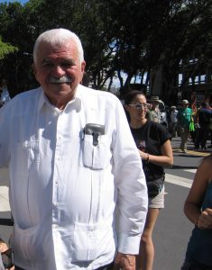 Poema: Con los ojos abiertos, mi gente por Rafael Cancel Miranda