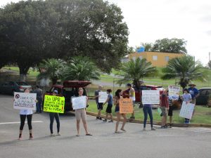 Entrevista a Jeremi y Melissa Universitarios en Huelga de UPR, Aguadilla