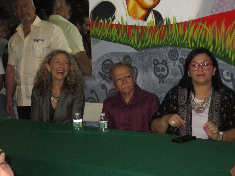 Iris Colon Dipini y Anibal Ayala Cantan a Oscar Lopez Rivera, NYC