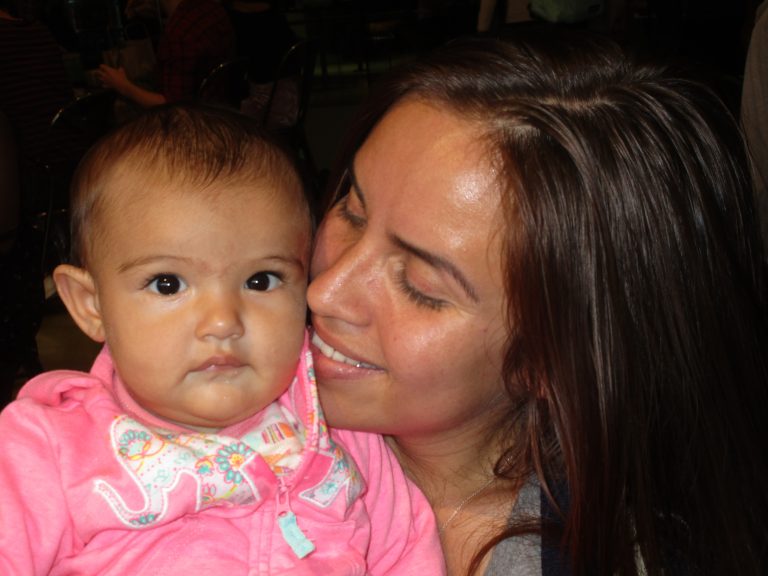 Interview to Kendra Menendez about Breastfeeding in Public in NYC, / Entrevista