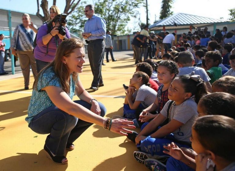 Entrevista a Eva Ayala, Julia Keleher, y Junta Control Fiscal quiere privatizar Sistema Escolar