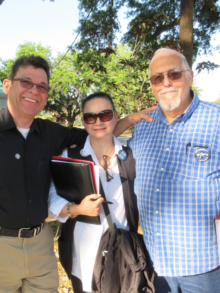 Entrevista a Padre Roberto Morales sobre Boricuas en la Florida