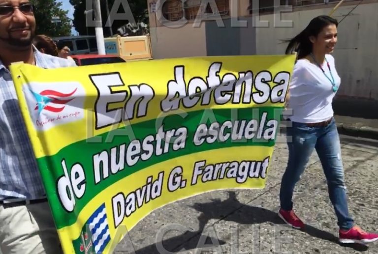Marcha las escuelas boricuas son del pueblo