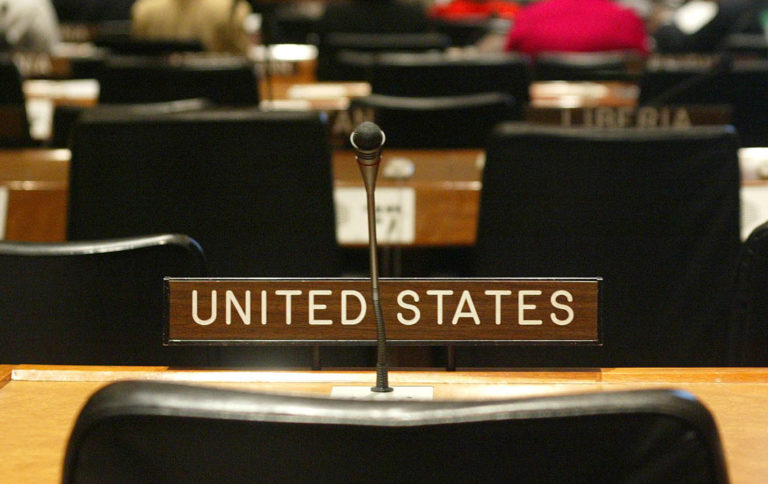 ¿En qué lado está la ONU?