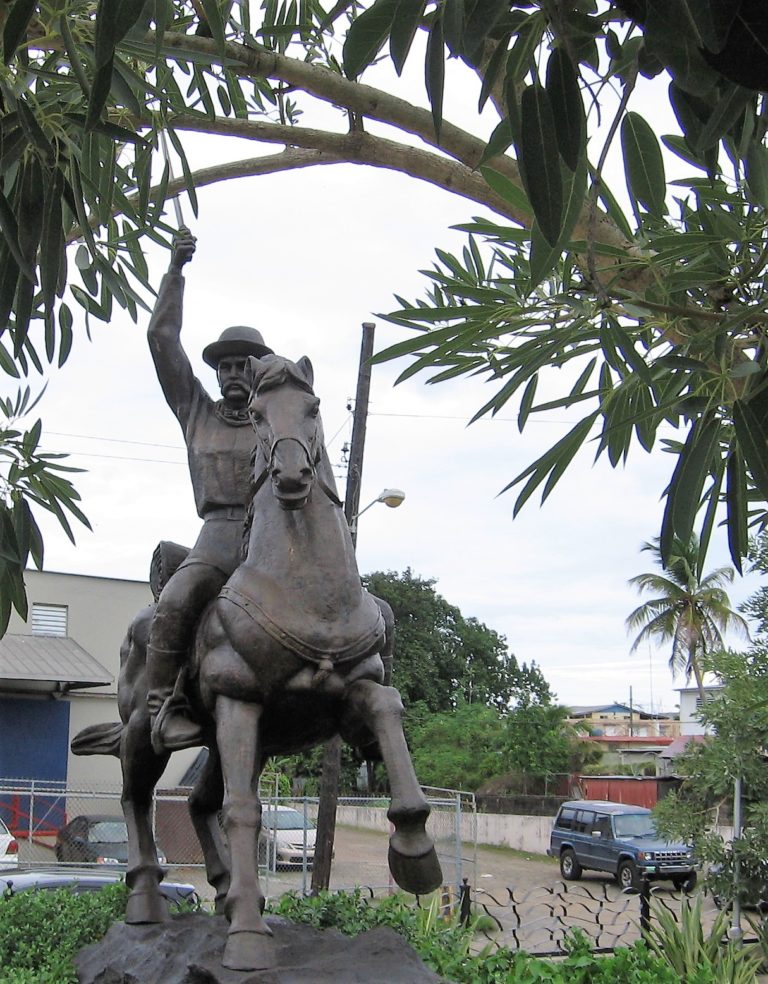 Estatua del General Juan Rius Rivera