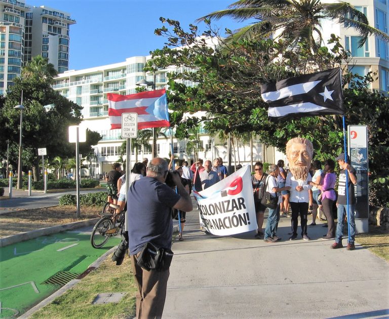 5ta Protesta Permanente Descolonizar Nuestra Patria en PR