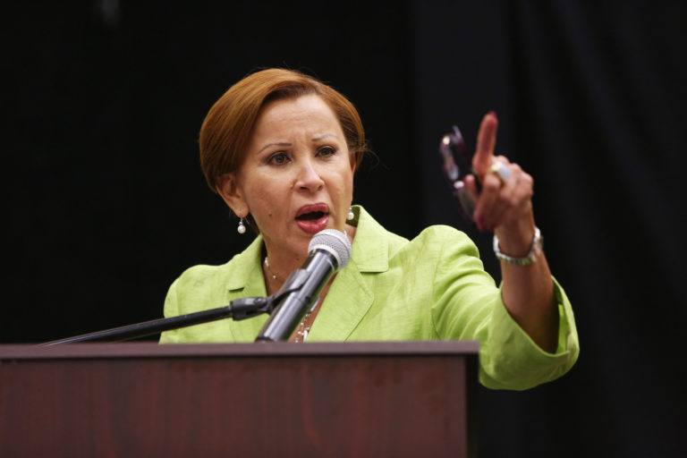 Nydia cree posible salvar a PR dentro del monstruo