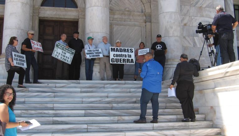 Dile no al servicio militar USA