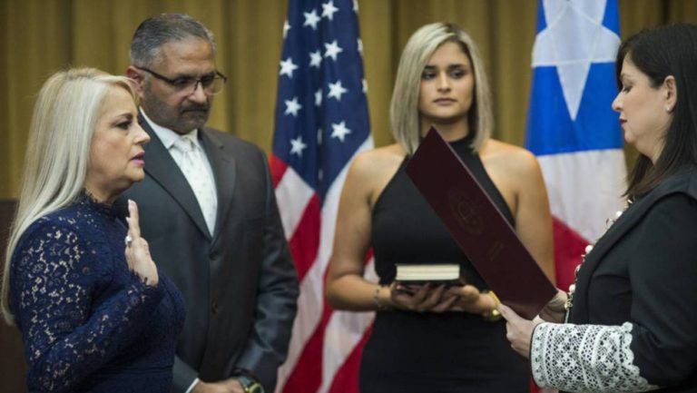 ¿Tiene PR su gobierno? / Does PR have a government?