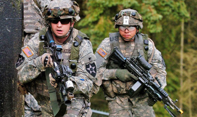 ¿Que funciona con un amenazador a la paz?