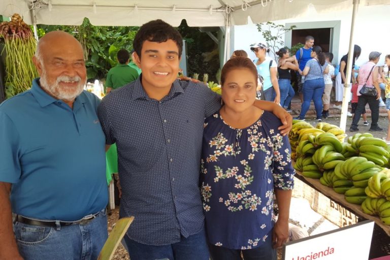 Ejemplo de una mente boricua descolonizada