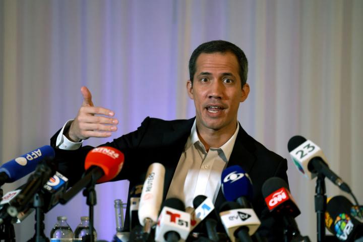 ¿Defendiendo la democracia con imperialismo?