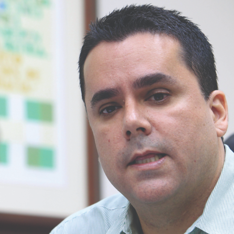 Entrevistemos al comisionado ROBERTO IVÁN APONTE hoy 30 de diciembre 2024…