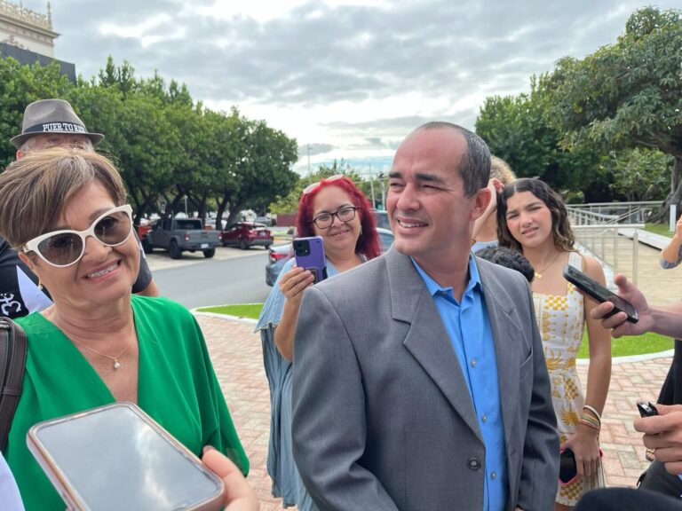 Comienza a trasmitir el Canal Oficial Senador Eliezer Molina…