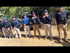 Nuestro pueblo despertó y van a recuperar su país. En Puerto Rico Las Playas son del Pueblo…