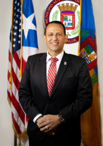 Corre y corre en los municipios. A revertir adjudicaciones tras video de ayer. Tienen miedo…