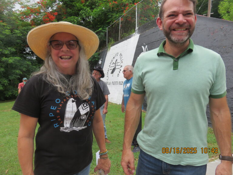 Entrevista a Senador Adrian Gonzalez sobre contratos en Muellle Azucar viviendas de lujo