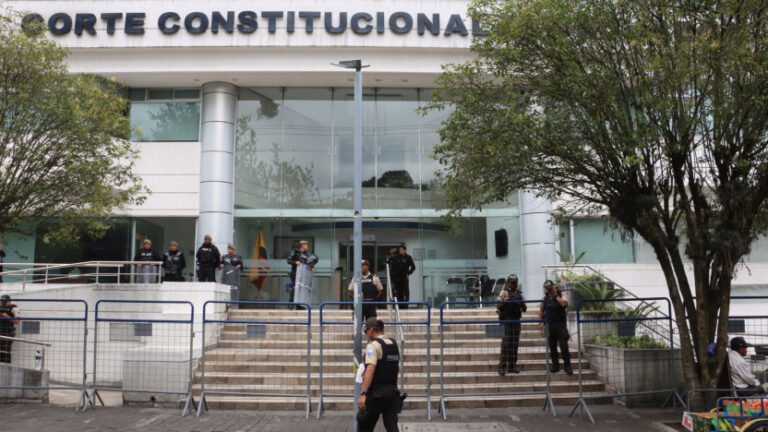 Ecuador realizará en noviembre un referéndum para una nueva Asamblea Constituyente