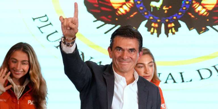Rodrigo Paz llama a unidad y transformación tras su victoria en balotaje en Bolivia