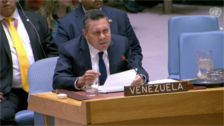 Embajador venezolano, Samuel Moncada, acusa a EEUU ante la ONU de fabricar un “conflicto falso” contra Venezuela