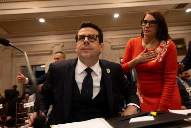 Arrancan los referidos al FBI tras Interpelación a Domenech sobre contratos y Politank…