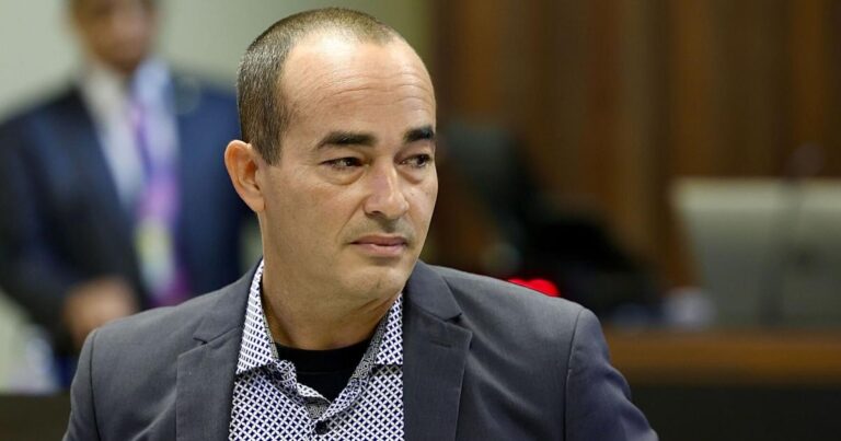 MOLINA REVIENTA LA COMISIÓN TOTAL: El escándalo de operar la infraestructura a ciegas con 7 billones…