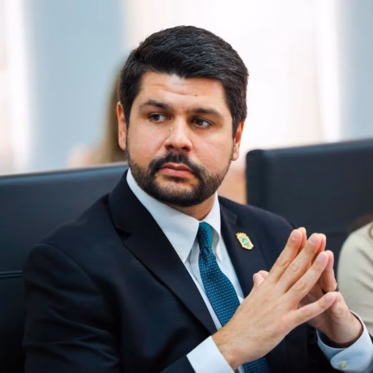 Bajo PRUEBA DE FUEGO Carlos Rios Pierluisi | Detrás del Titular con Rafael Lenin López…